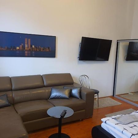 Monar City Center Apartment Free Parking Кошице Екстериор снимка