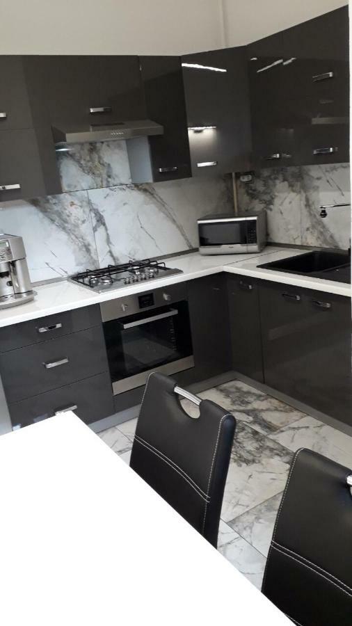 Monar City Center Apartment Free Parking Кошице Екстериор снимка